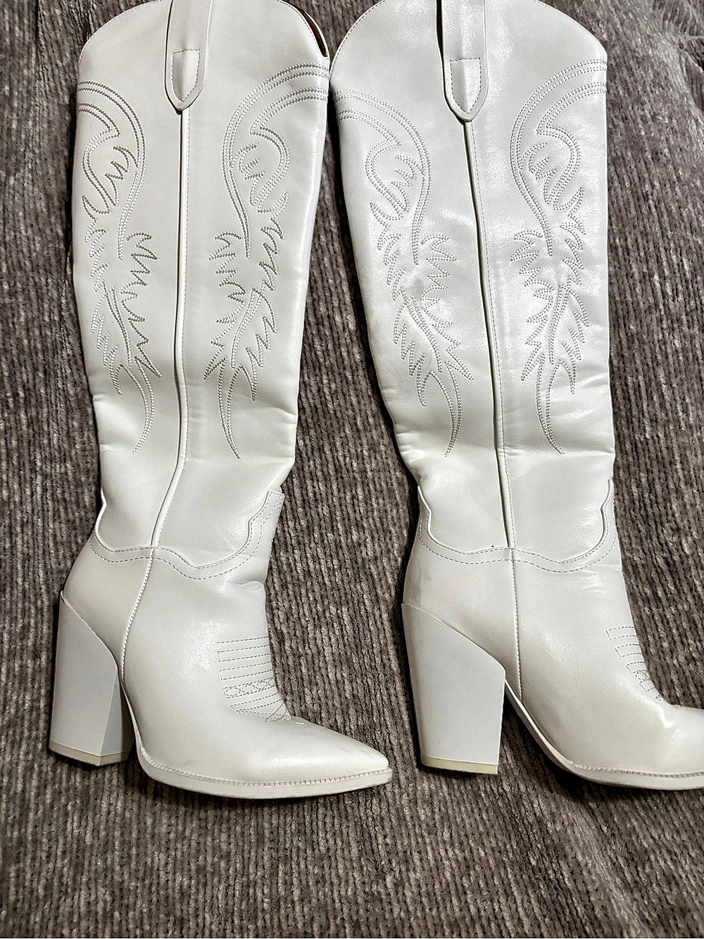 Embroidered western Heeled tall Boots White US 6